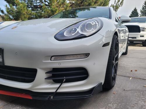 Porsche Panamera exterior 22