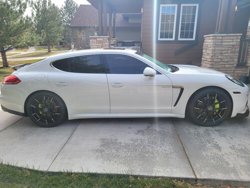 Porsche Panamera exterior 11