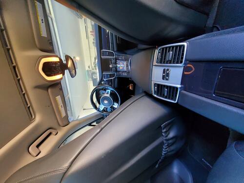 Porsche Panamera interior shot 10