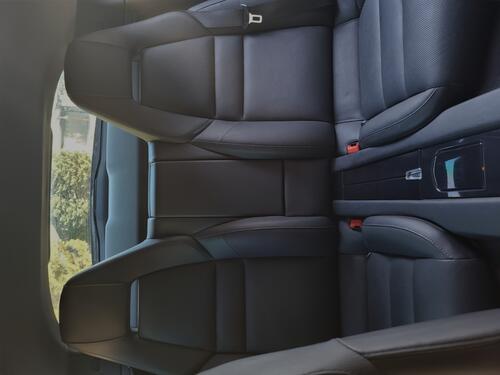 Porsche Panamera seats 7